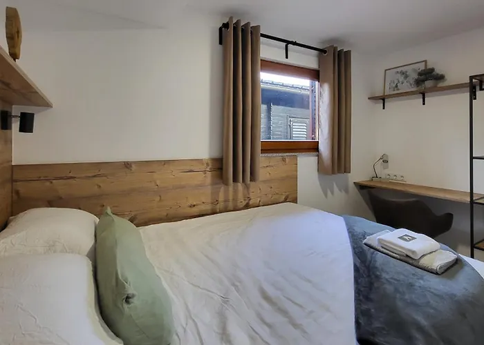 Hiska Tibaut 122 Vkljucene Kopalne Karte Hébergement de vacances